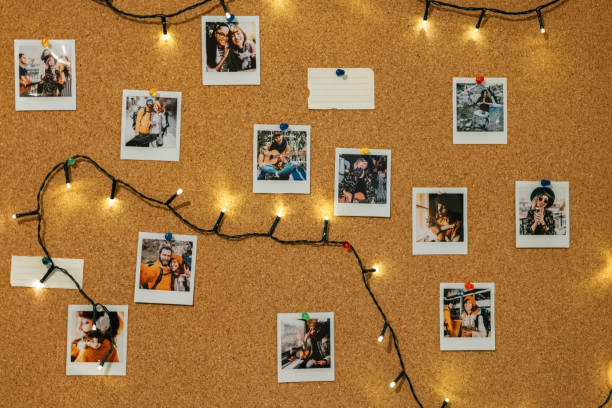 Photo display board with lighting