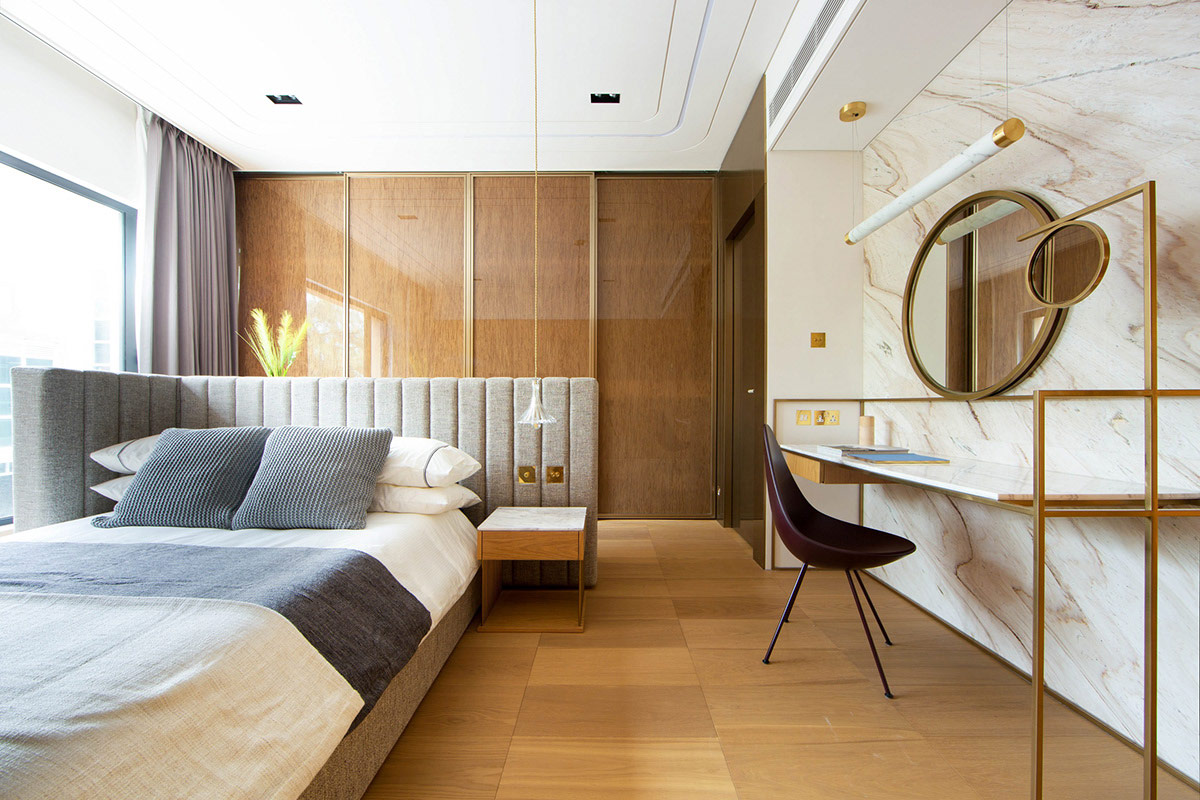 A nice modern bedroom space.