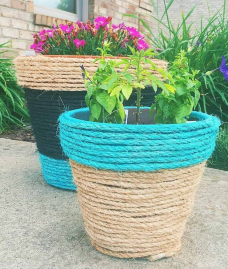 DIY rope wrapped flower pots painted turquoise and natural jute for stylish outdoor garden decor