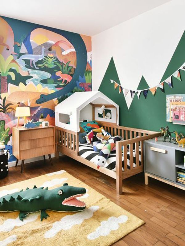 Animal safari themed bedroom.