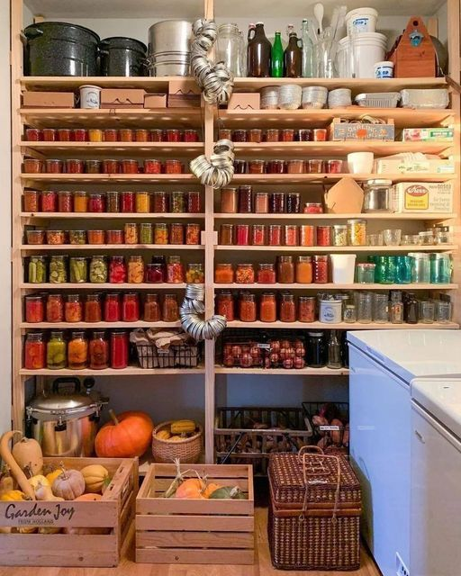 Rustic design in kitchen pantry